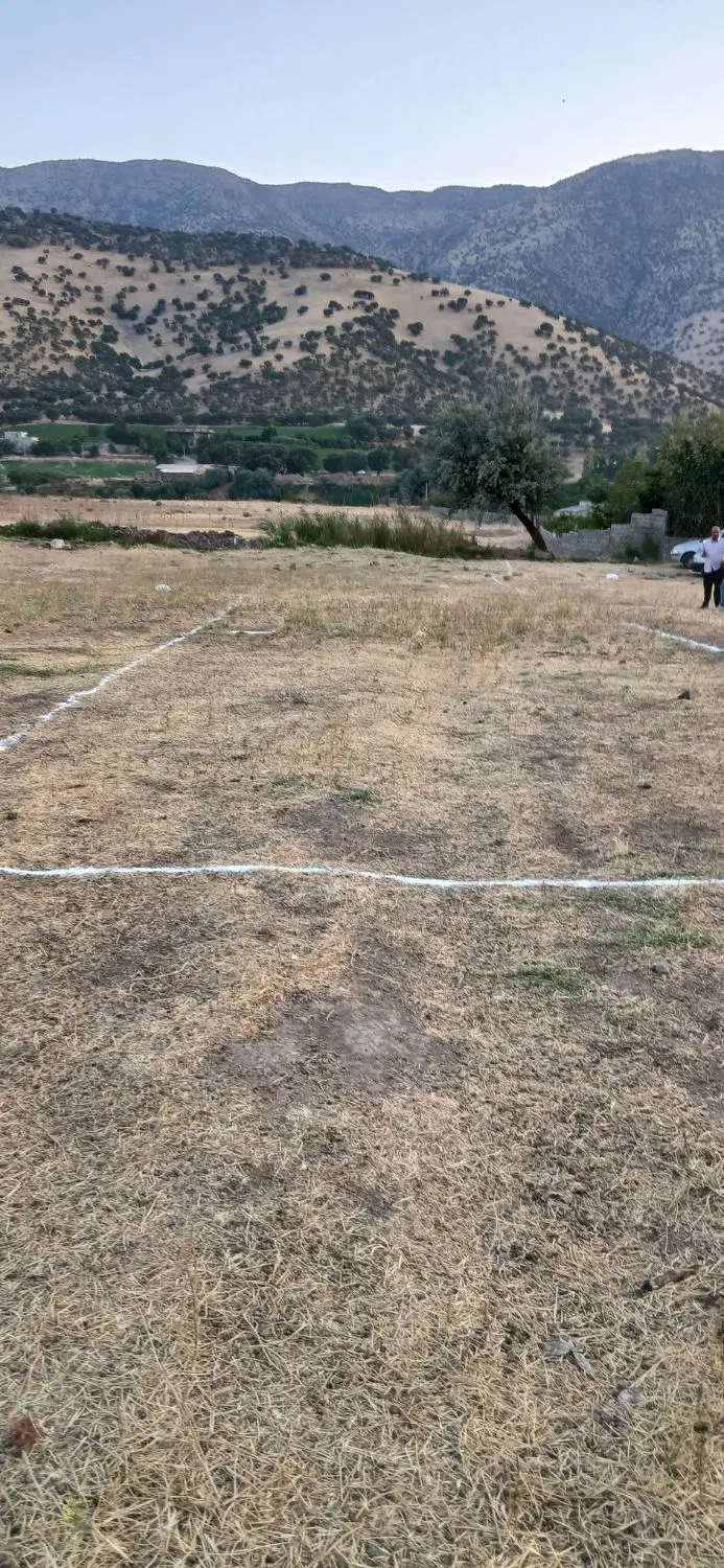 ۱۶۰ متر زمین  جنوبی   ابندای جاده قلعه سنگی
