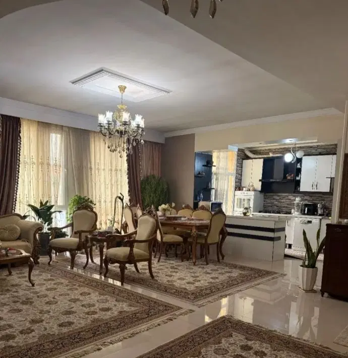 ۸۵ متر _ سالن قدی پرده خور _ خطی روبه جنوب