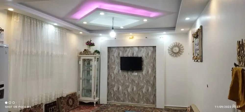 ۵۰متر. طبقه ۳. پارکینگ دار. سرحدی