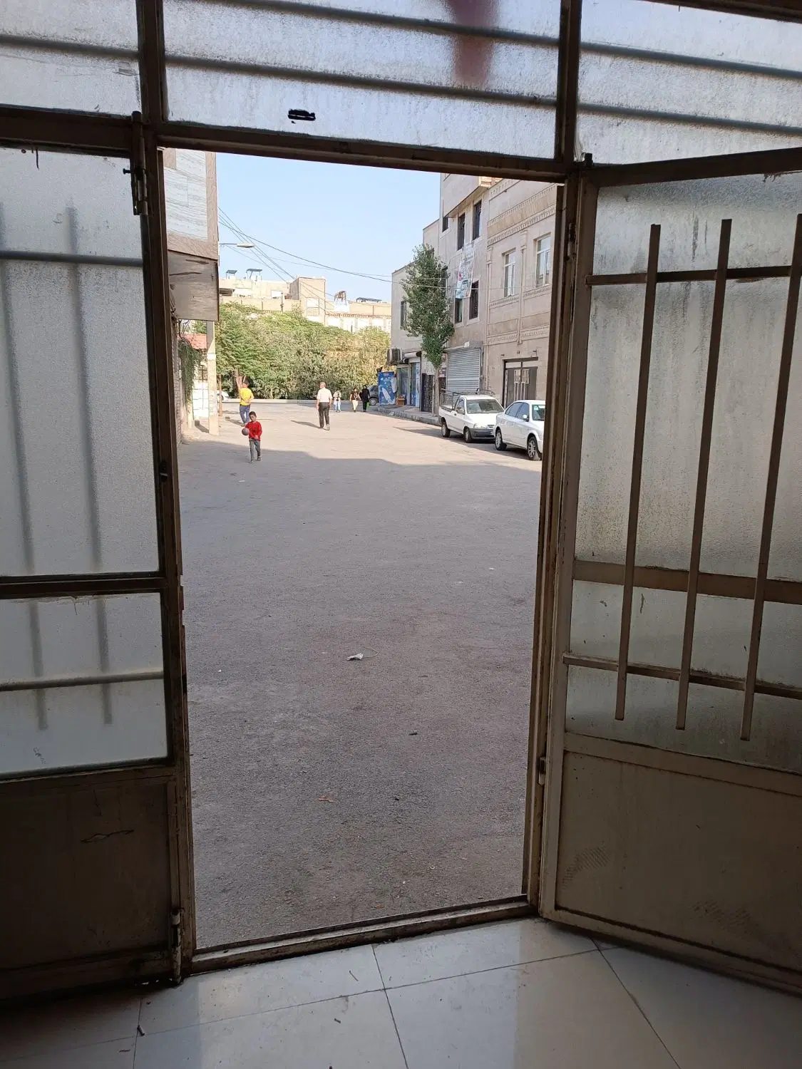 مغازه ۱۷ متری سرنبش،بسیار تمیز