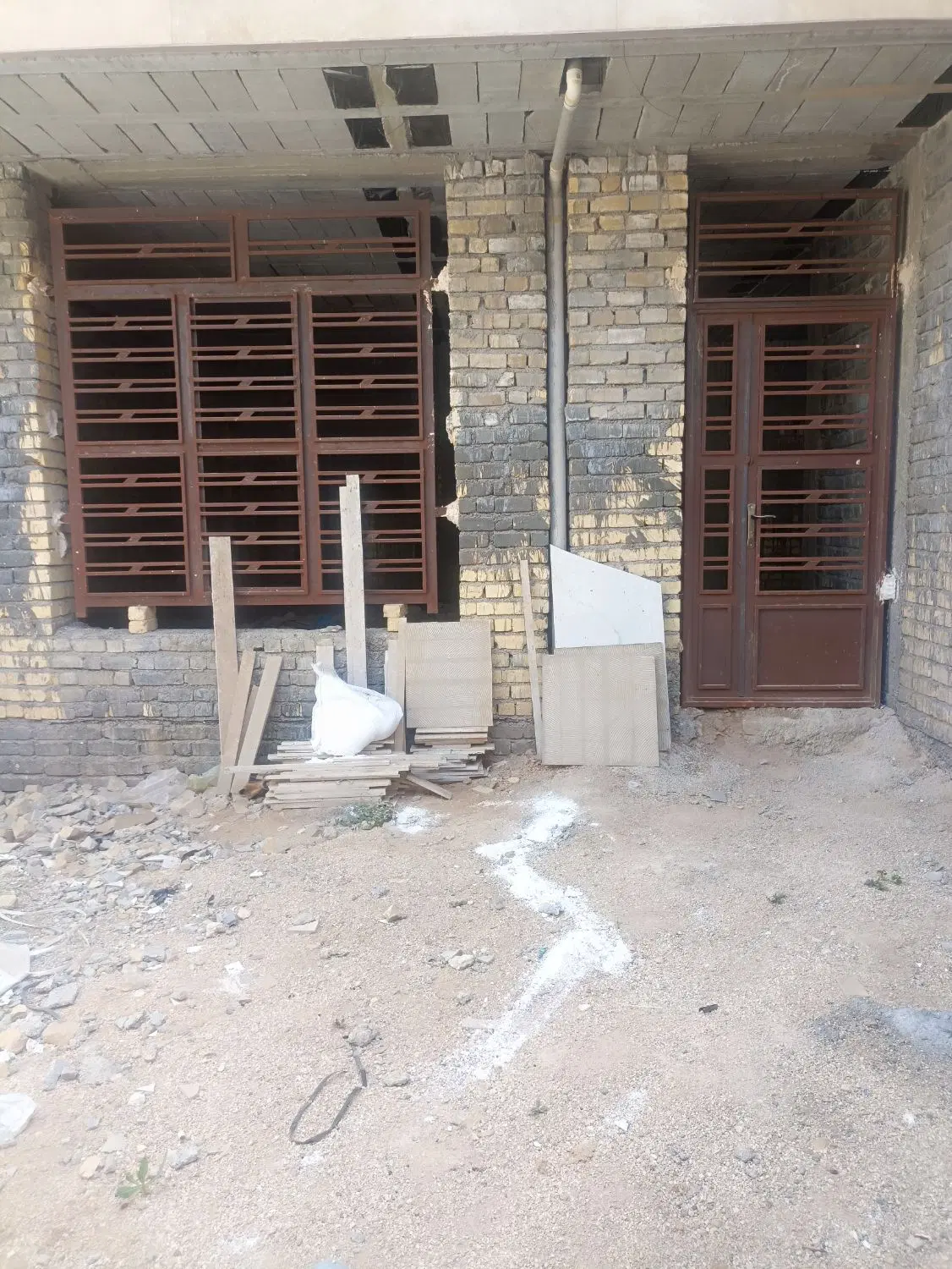 اسکلت دوخواب ۱۵۰ متری اقبال آباد