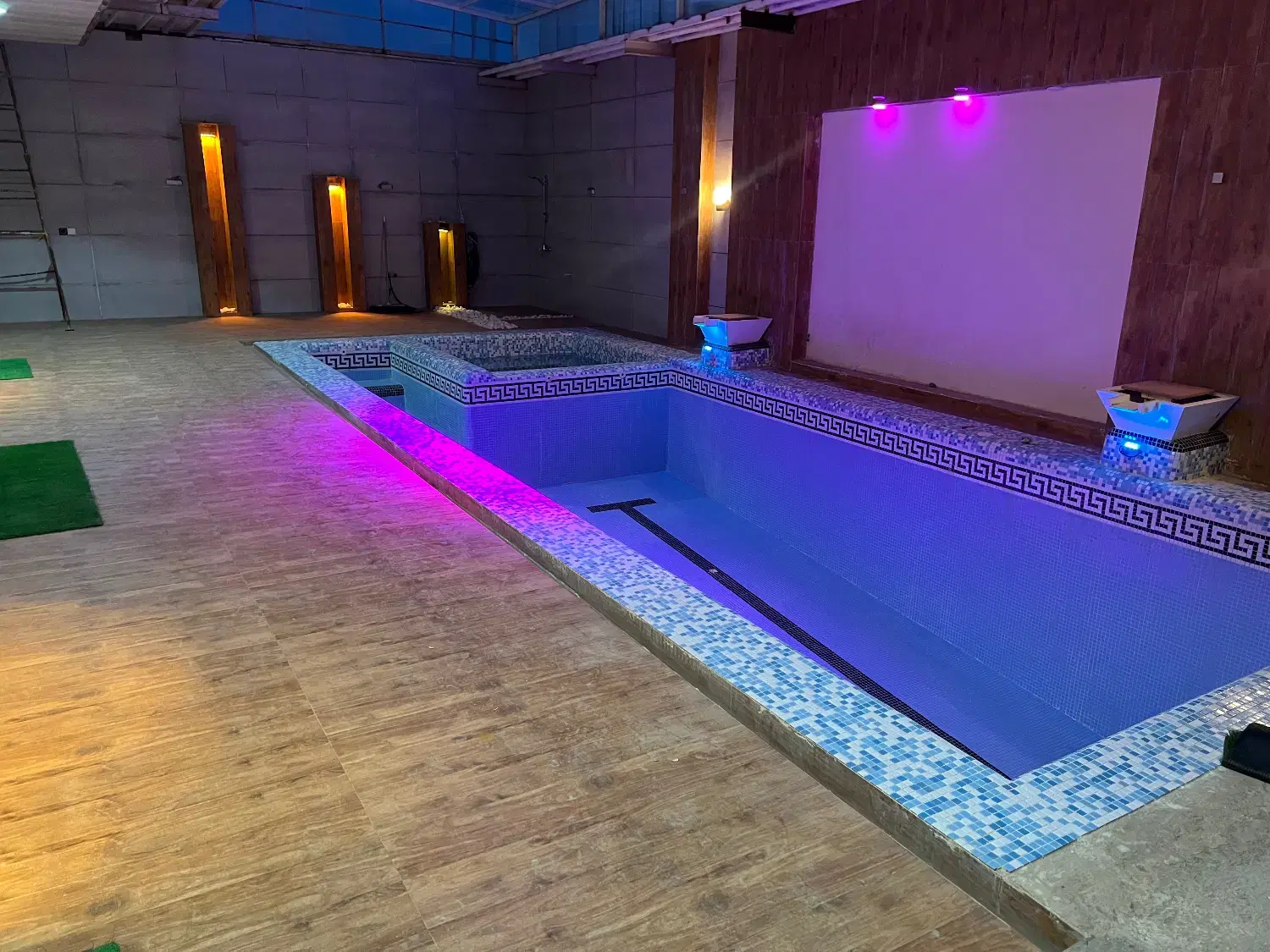 باغ ویلای کارن