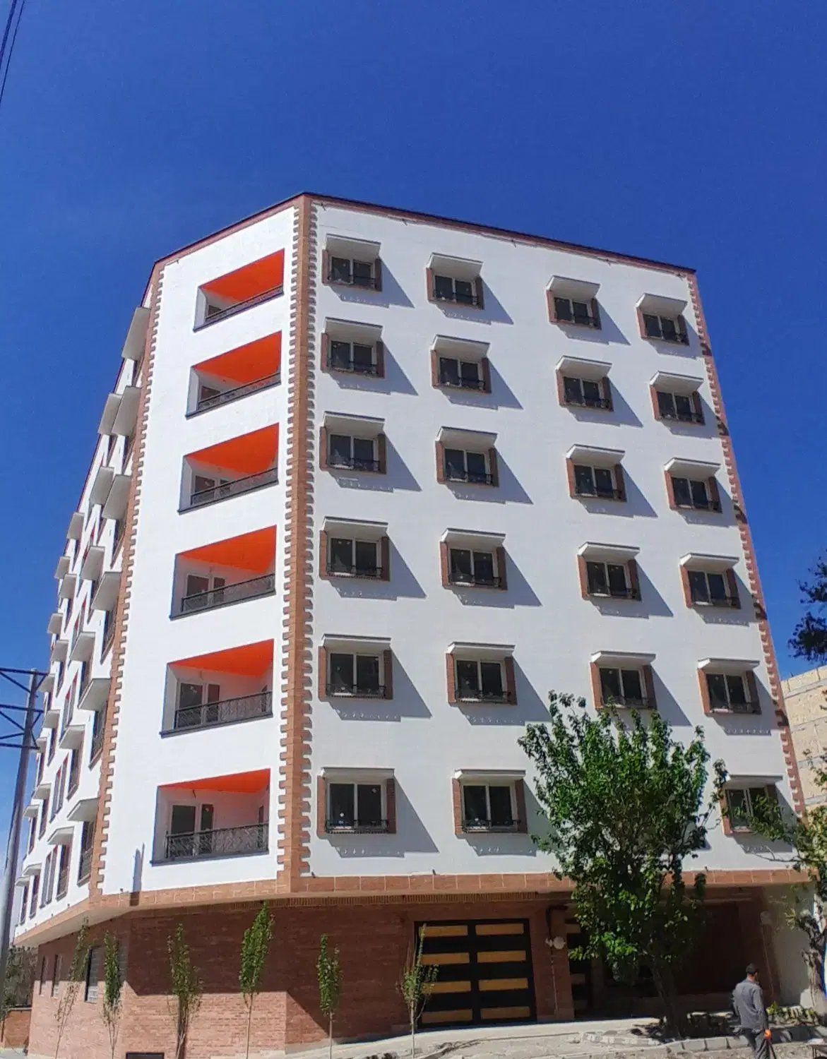آپارتمان نوساز ۱۱۳ متری شهرک احمدیه