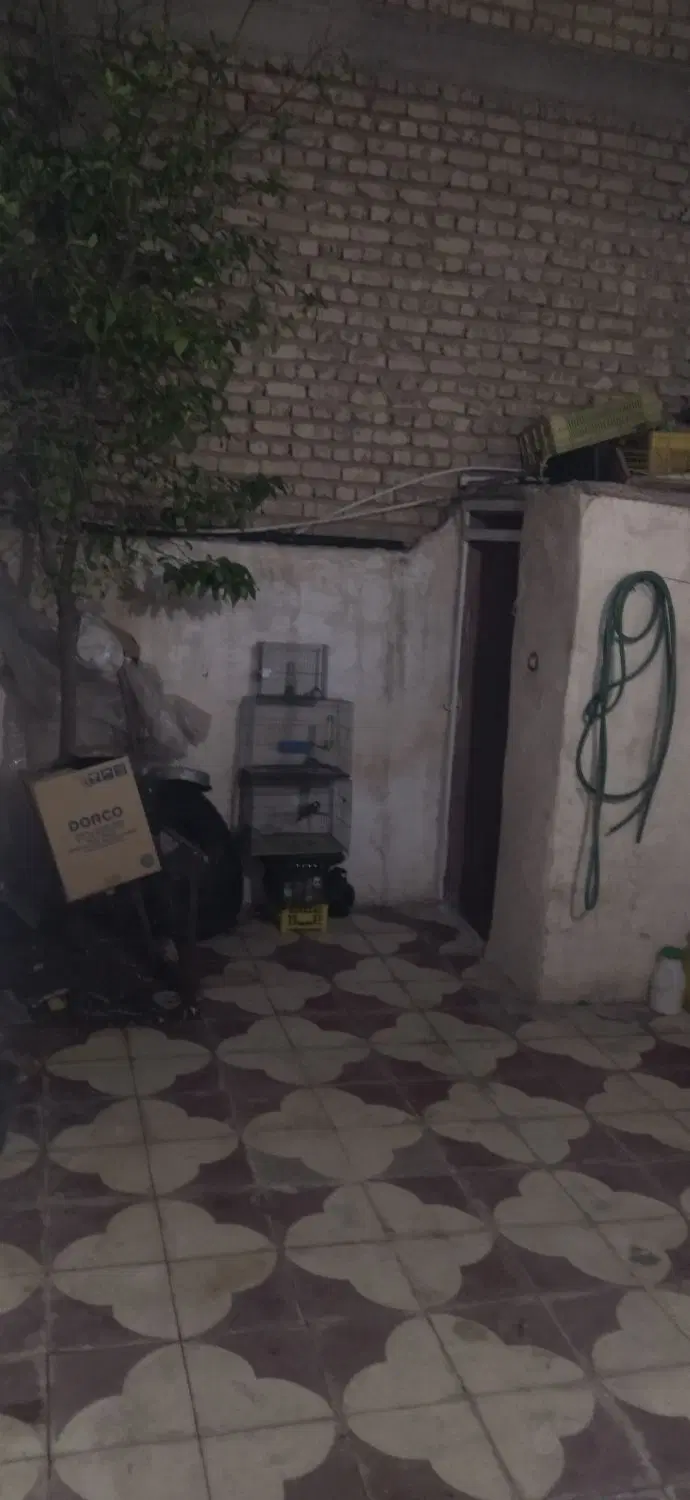 خانه 100متری کوشک میدان