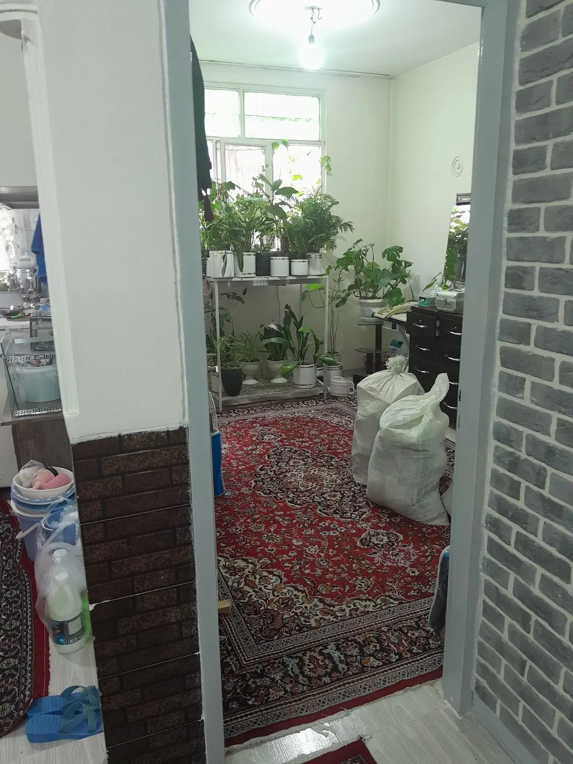 اجاره واحد مسکونی ۶۵ متری ۲ خواب شهرک کاروان