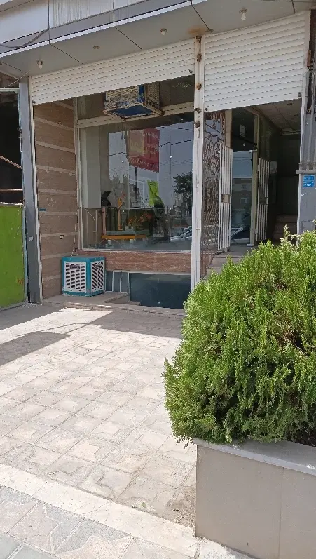 طبقه پایین مغازه _ بلوار دانشجو _ داراری یک اتاق