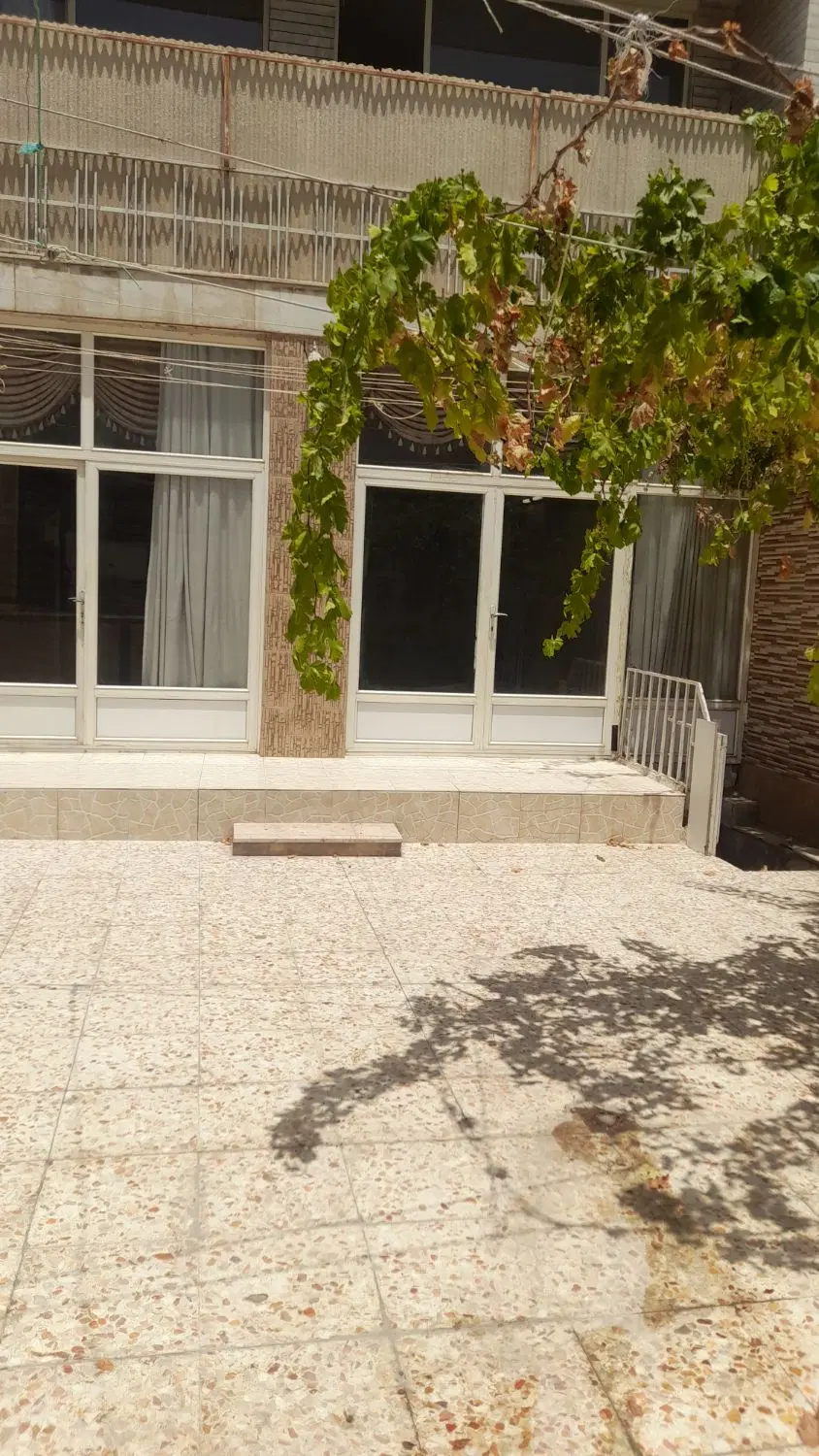 منزل ویلایی دو طبقه