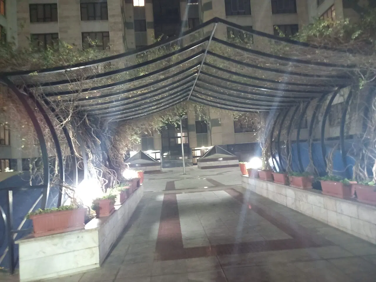 آپارتمان ۱۳۰متری_اشرفی_خجسته پور_شهاب پرواز