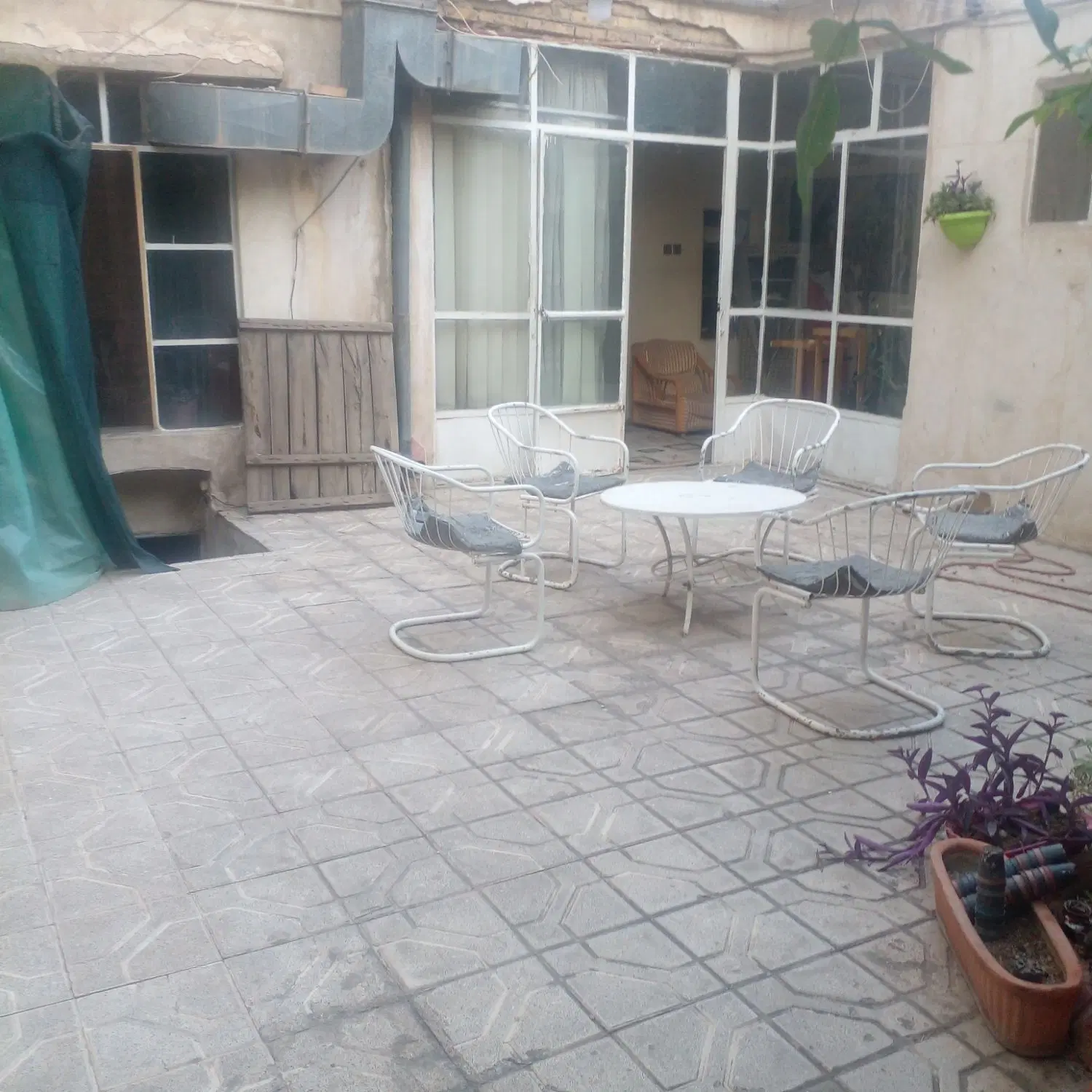 ویلایی دربست داخل کوچه