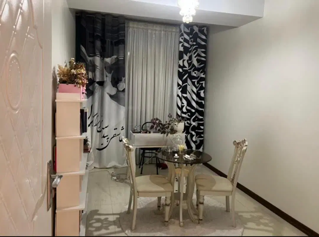 واحد ۱۳۰متری ۳ خواب
