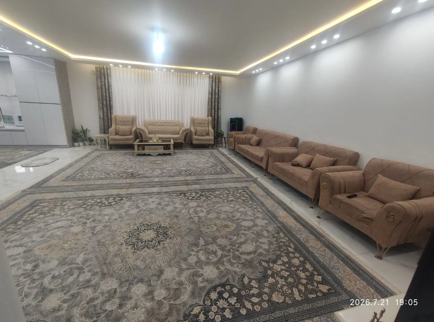 تک واحدی دگران
