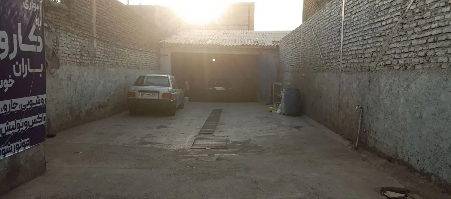 اجاره مغازه ۲۳۰متر