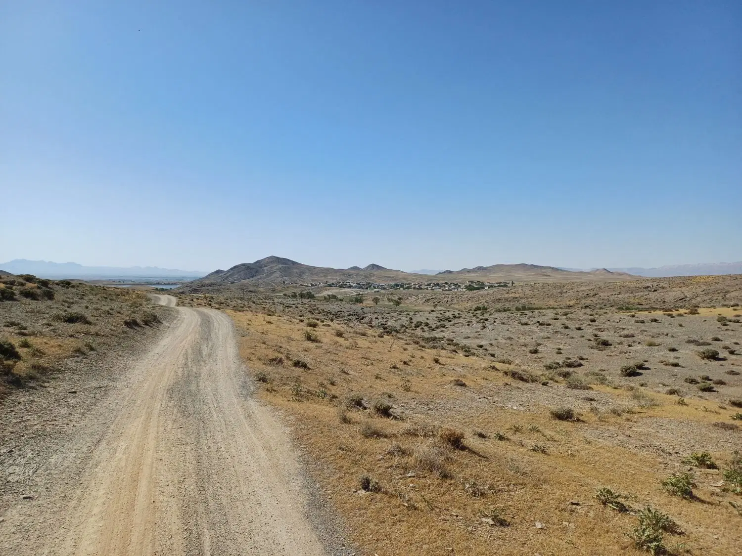زمین مسکونی نیرو انتظامی (گاوخونه)