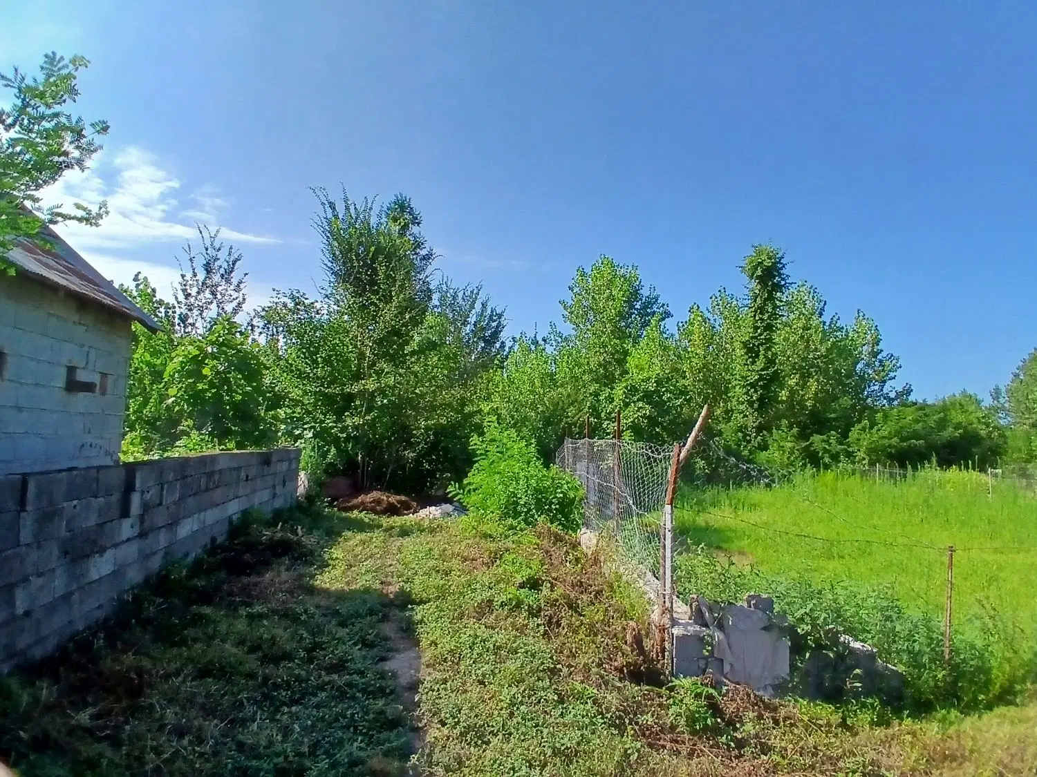 زمین روستایی نزدیک اتوبان اصلی