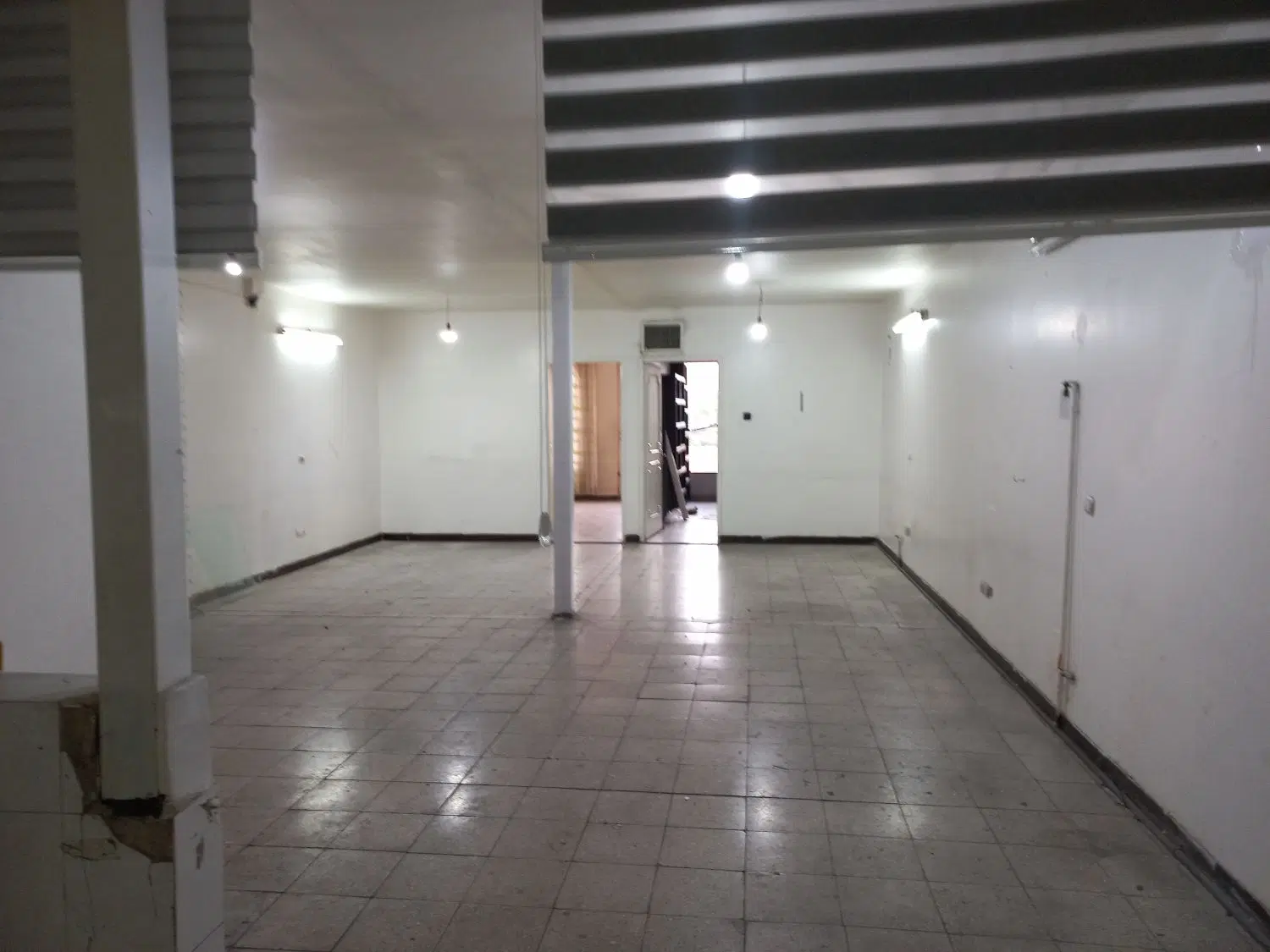 اجاره تولیدی اداری انباری ۱۴۰ متری
