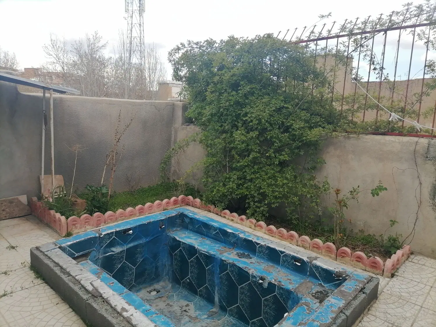 فروش ویلائی بلوار کردستان 211 متر