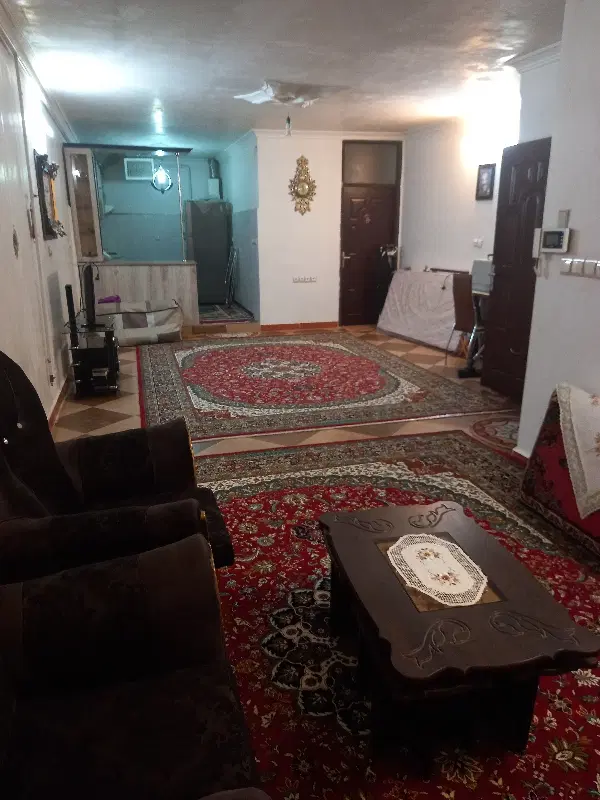 اجاره یک طبق ۸۰ متری