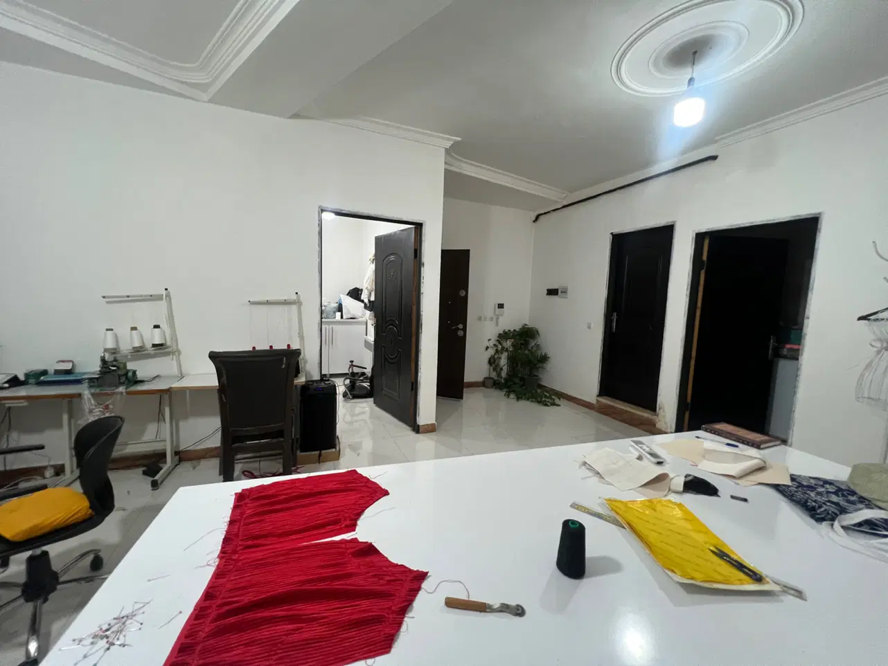 فروش واحد تجاری وسط خ بسیج