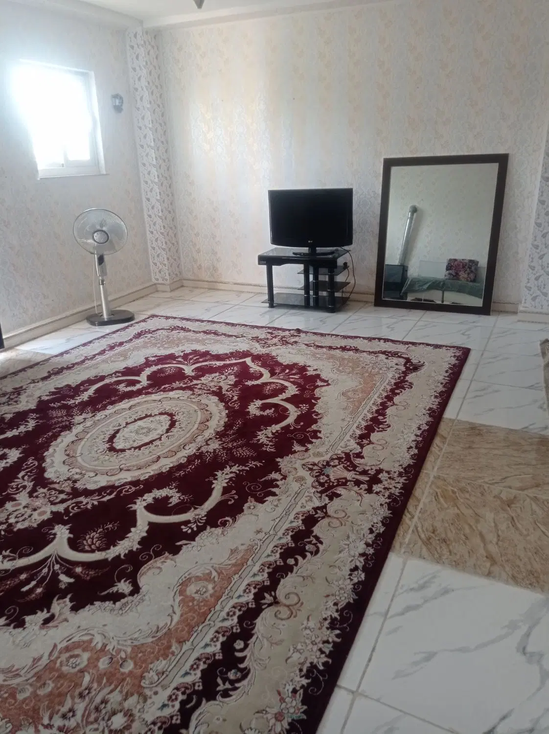 اجاره ۶ ماهه واحد ۶۵ متری