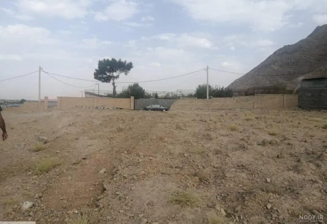 زمین ۳۵۰متری جهت کارگاه وانبار