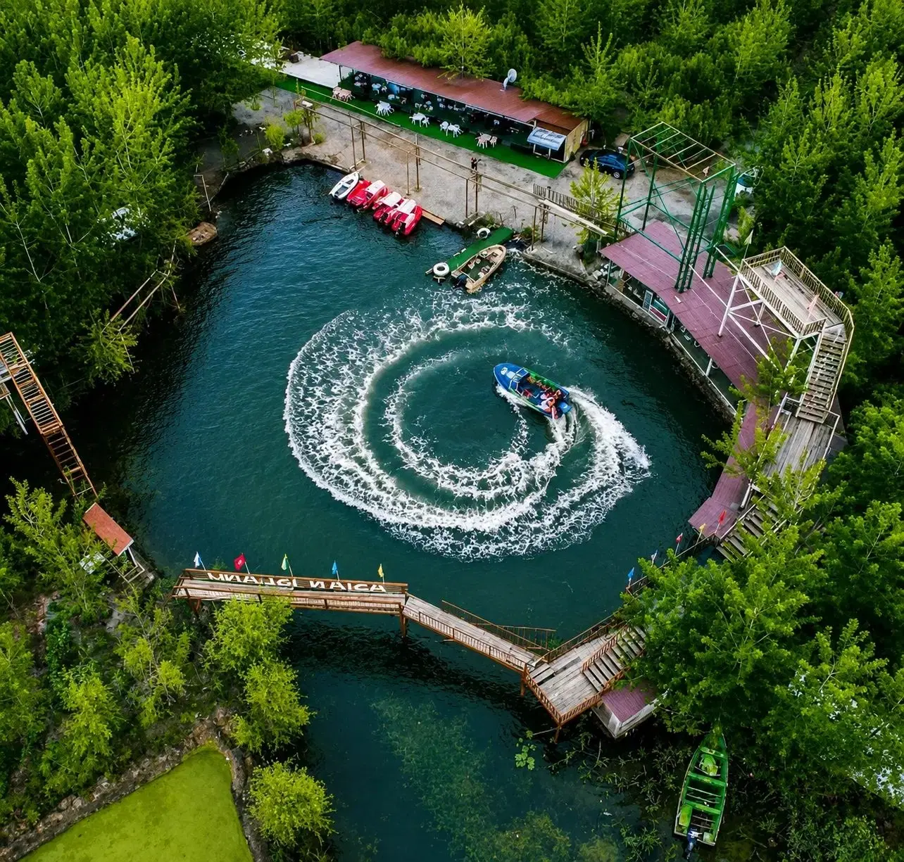 دبی با مهندسی معکوس در ایران