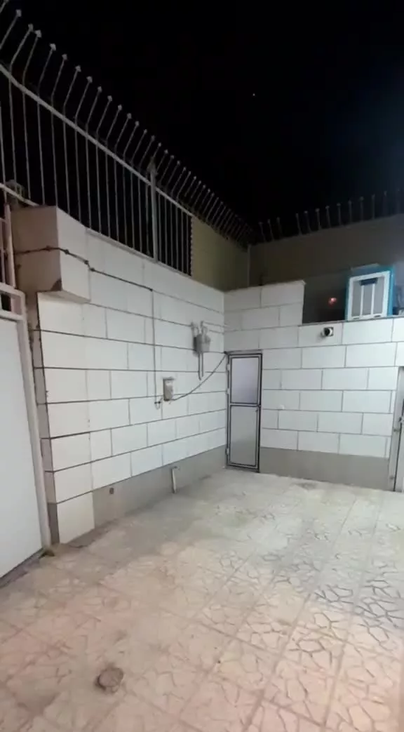 خانه فروشی ویلایی تمیز در باهنر