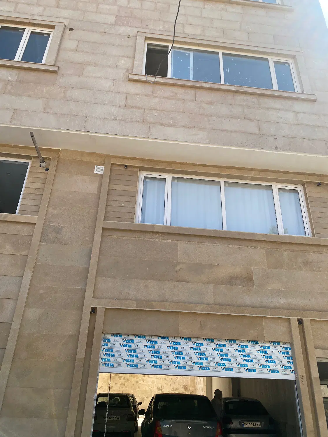 آپارتمان 140 متری آماده تحویل