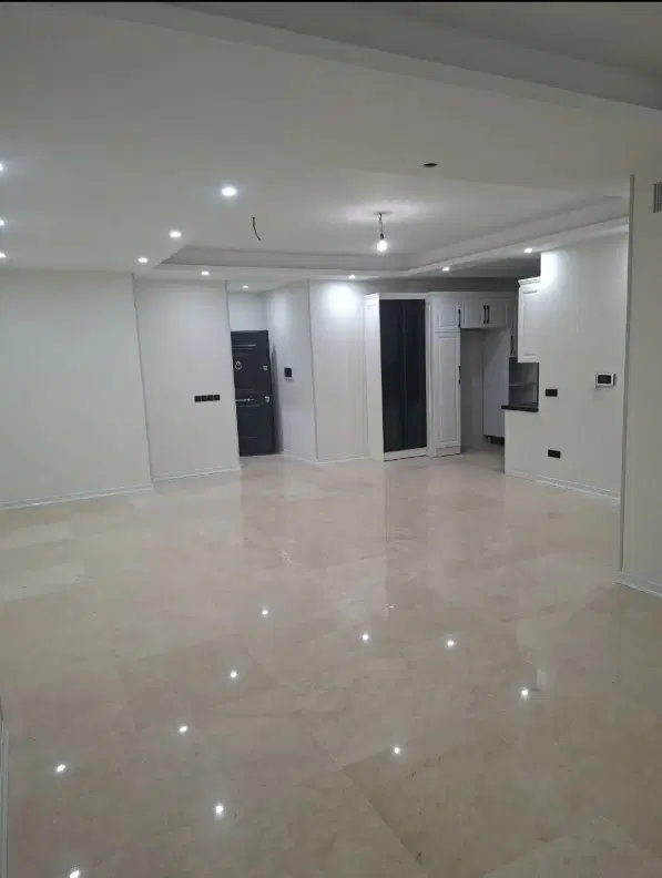۱۱۰متر نوساز و کلید نخورده ( دارای پاسیو )