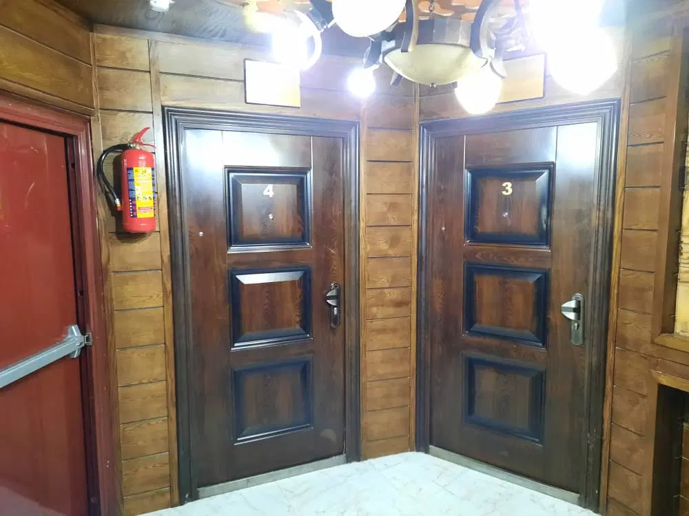 ۴ واحد اداری یکجا در یک طبقه