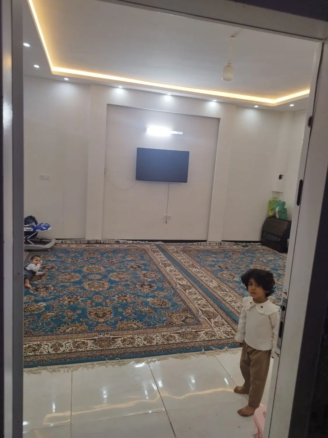 آپارتمان همکف ۷۵متر صفر