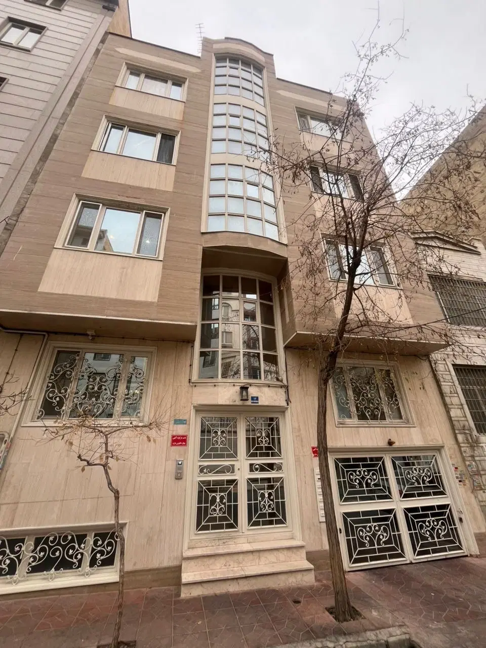 ۶۶متر ۱خواب فول اشرفی پایین تر از تیراژه