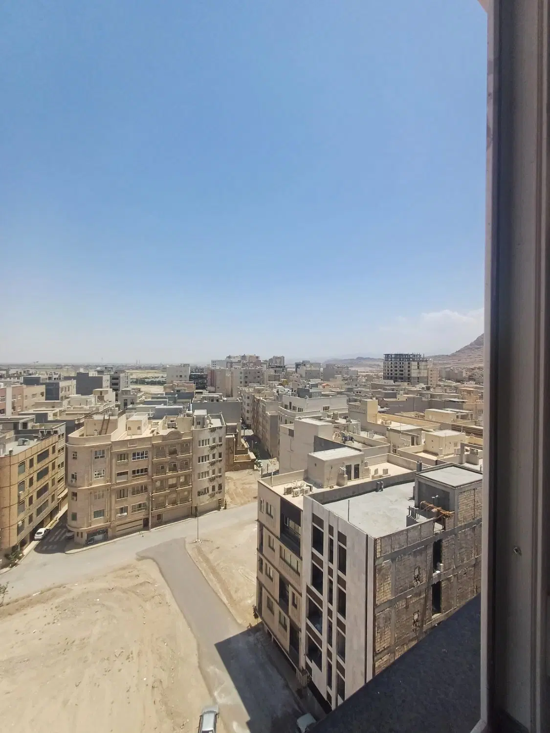 ۱۴۰ متر ۲خواب ویو بینظیر بدون مشرف کلید نخورده