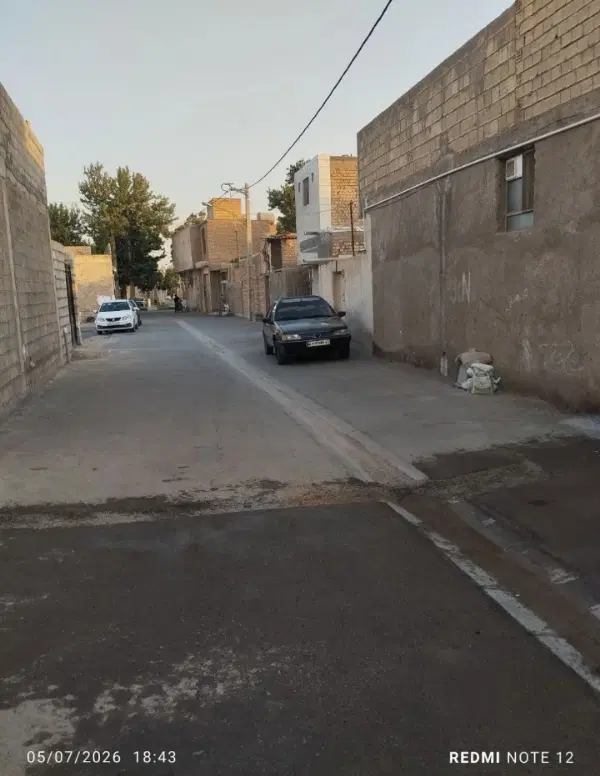 خانه حیاط دار قلعه سفید