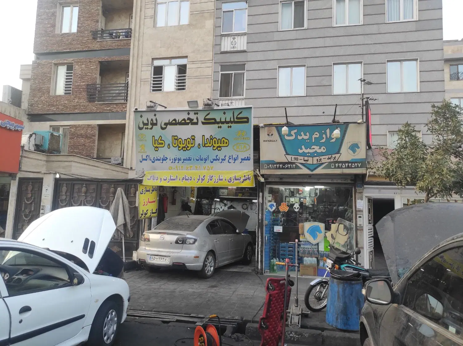 مغازه ۱۷ متری بر شاهد غربی تهرانسر