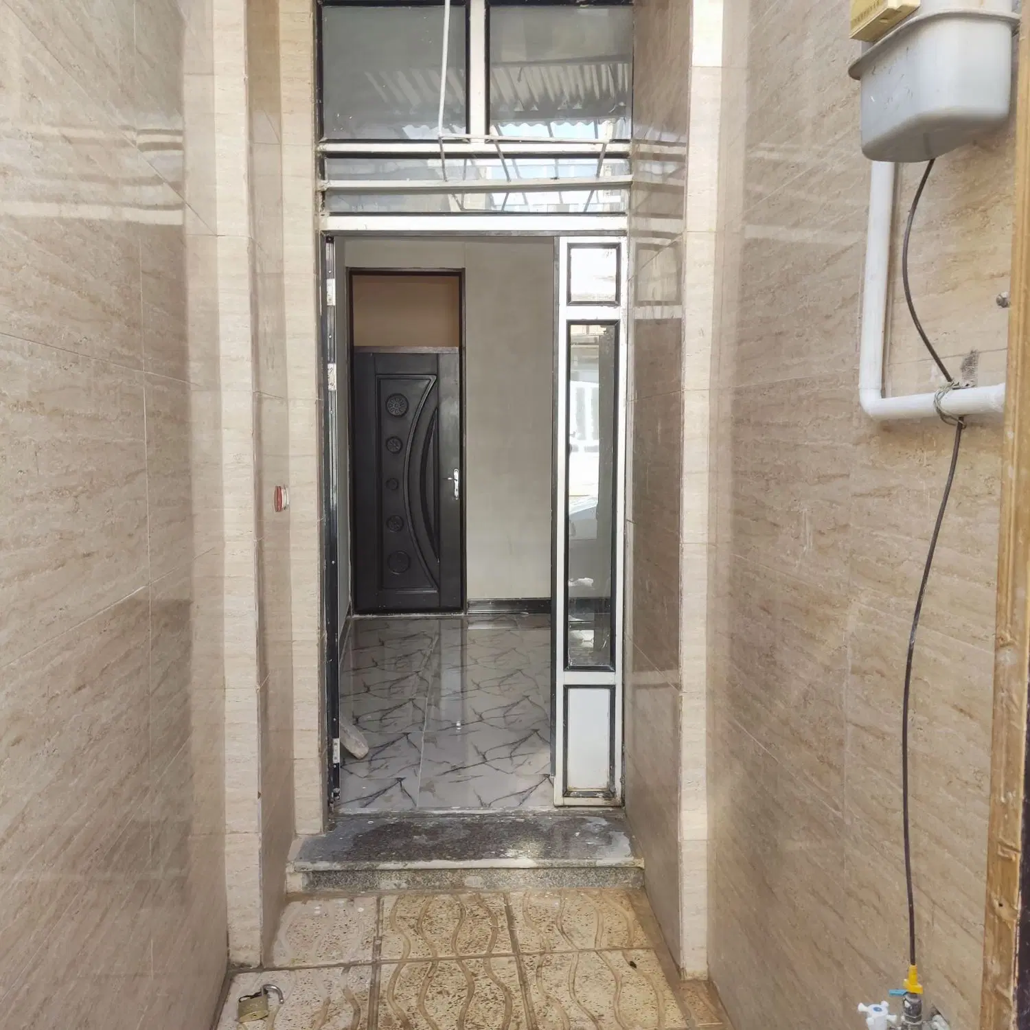 کرناچی بر خیابان ده متری