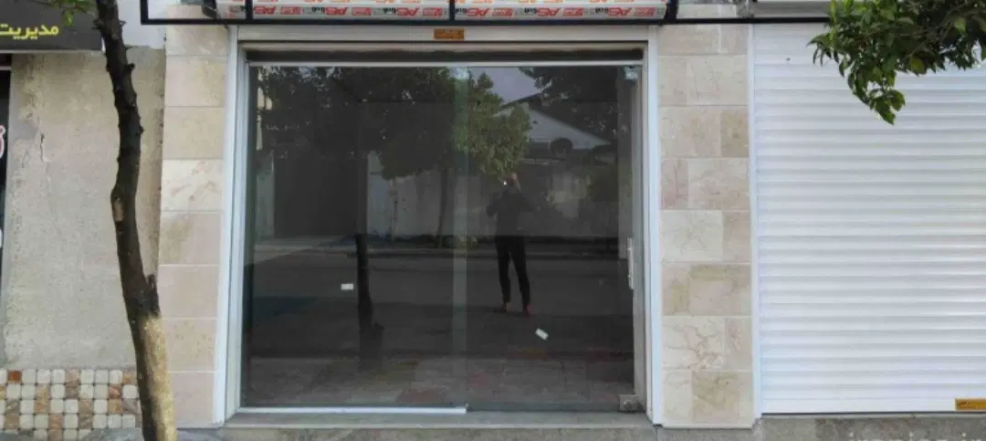 مغازه ۲۴ متری نبش خیابان دوکله