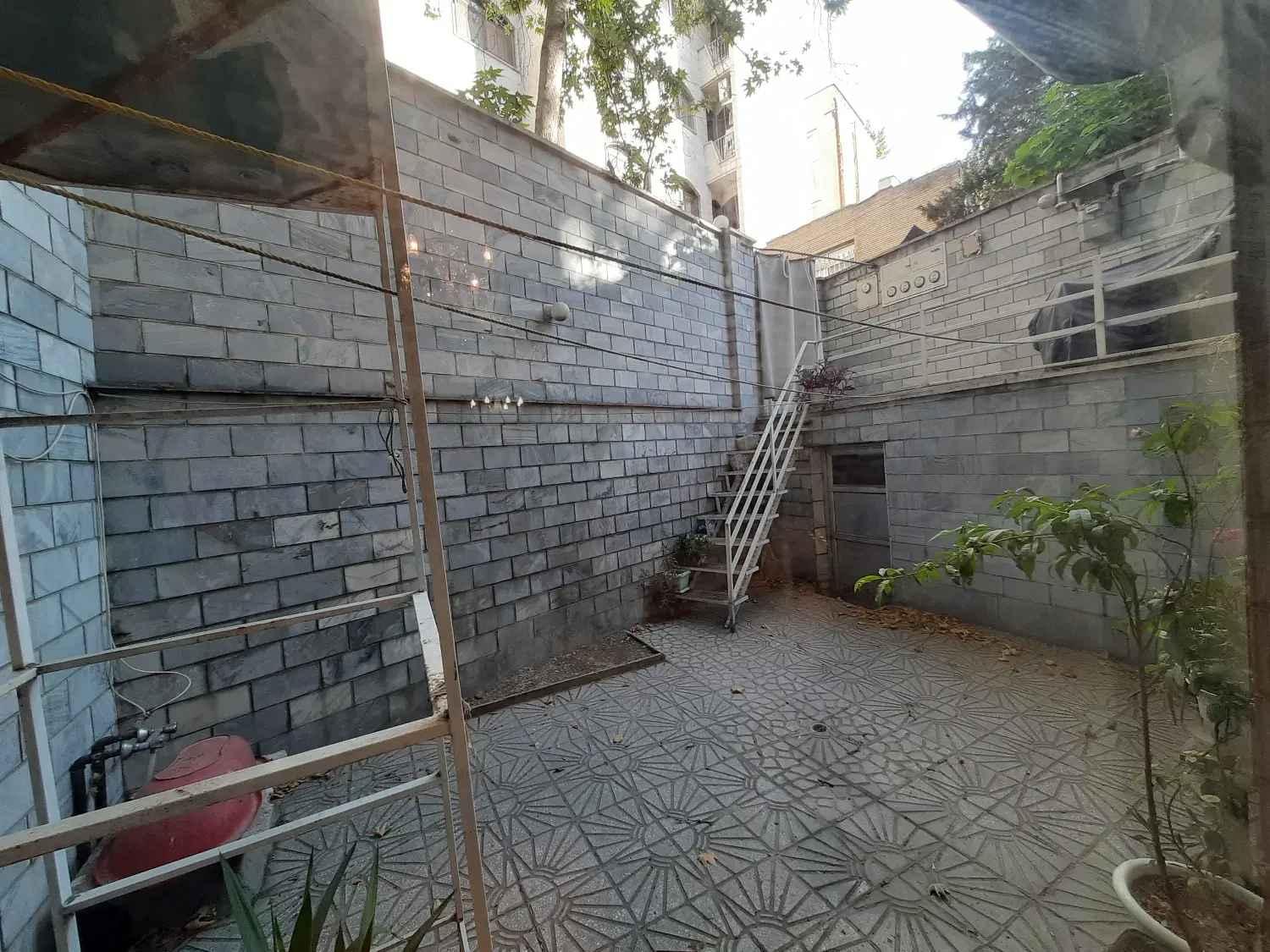 فروش منزل مسکونی شخصی ساز