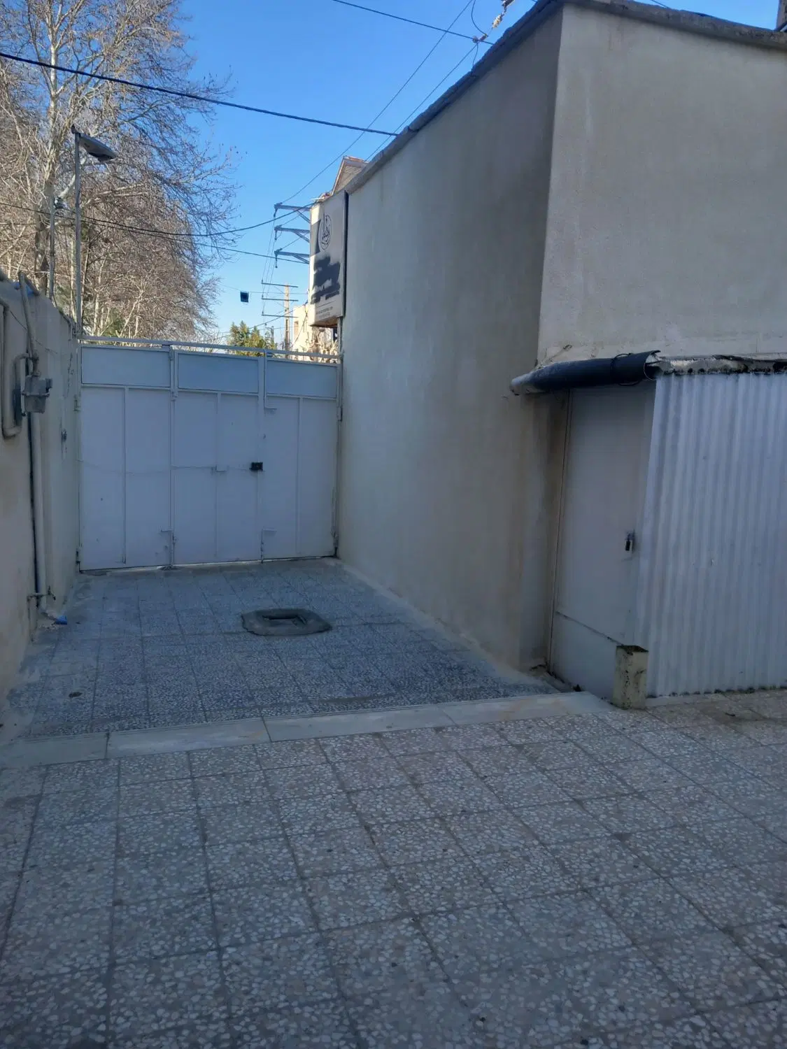 کلنگی تجاری لم آباد