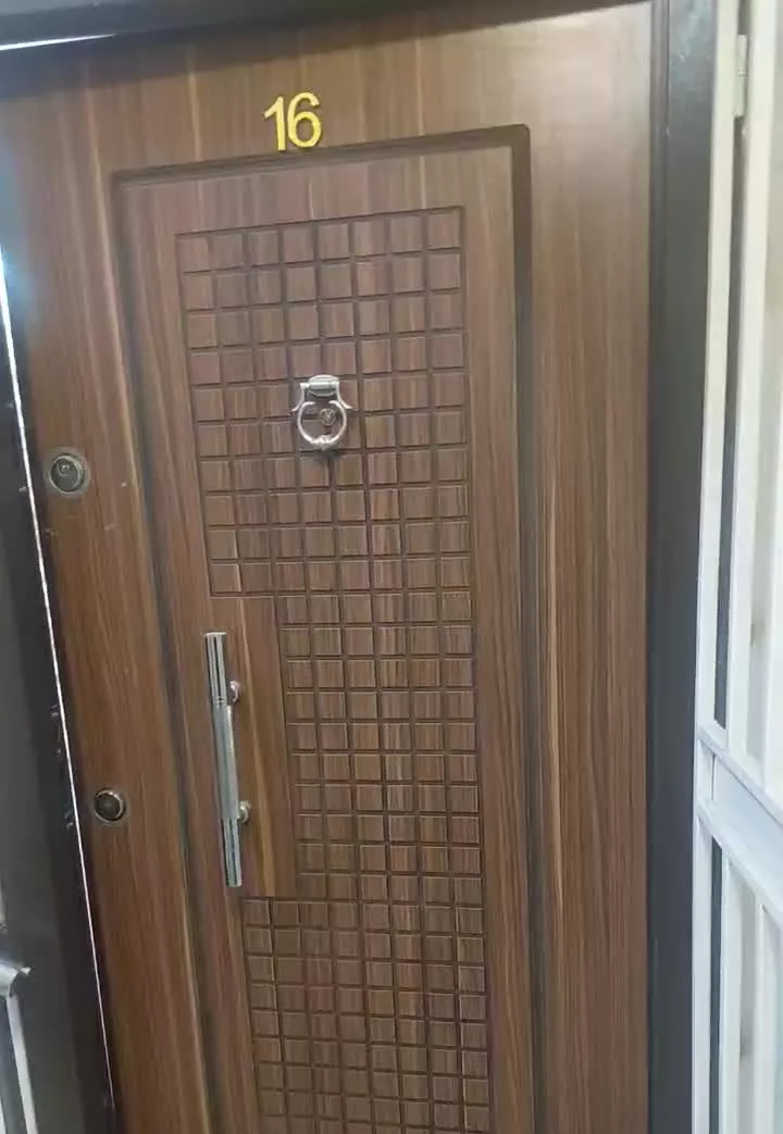 78مترباپارکینگ  شهرری سیزده ابان مجتمع رجایی
