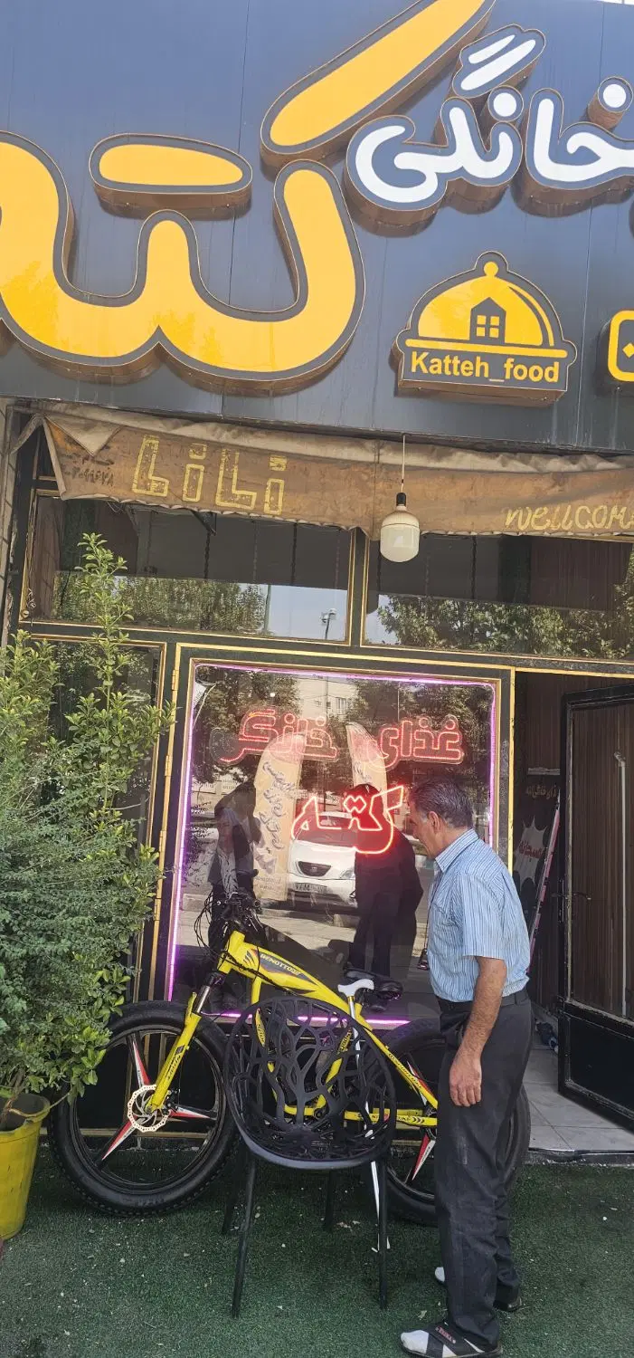 مغازه ۸۶ متری تردد بسیار زیاد