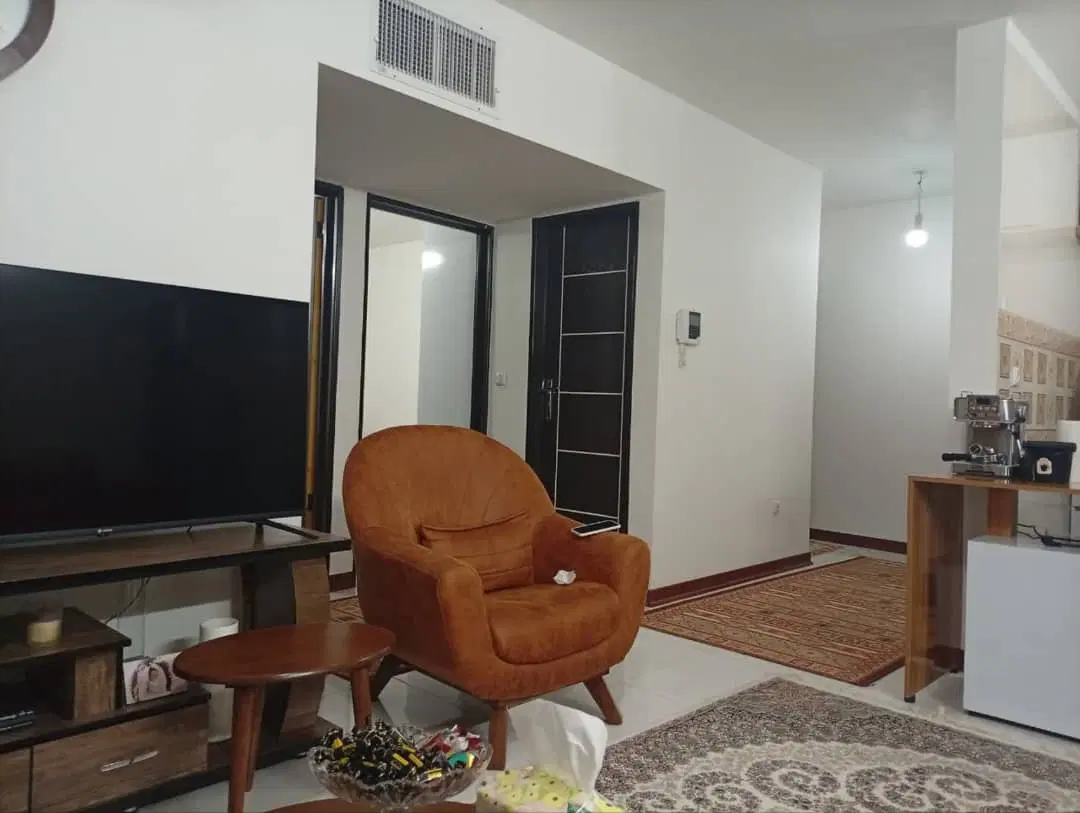 دوخوابه ۷۶ متری نوساز