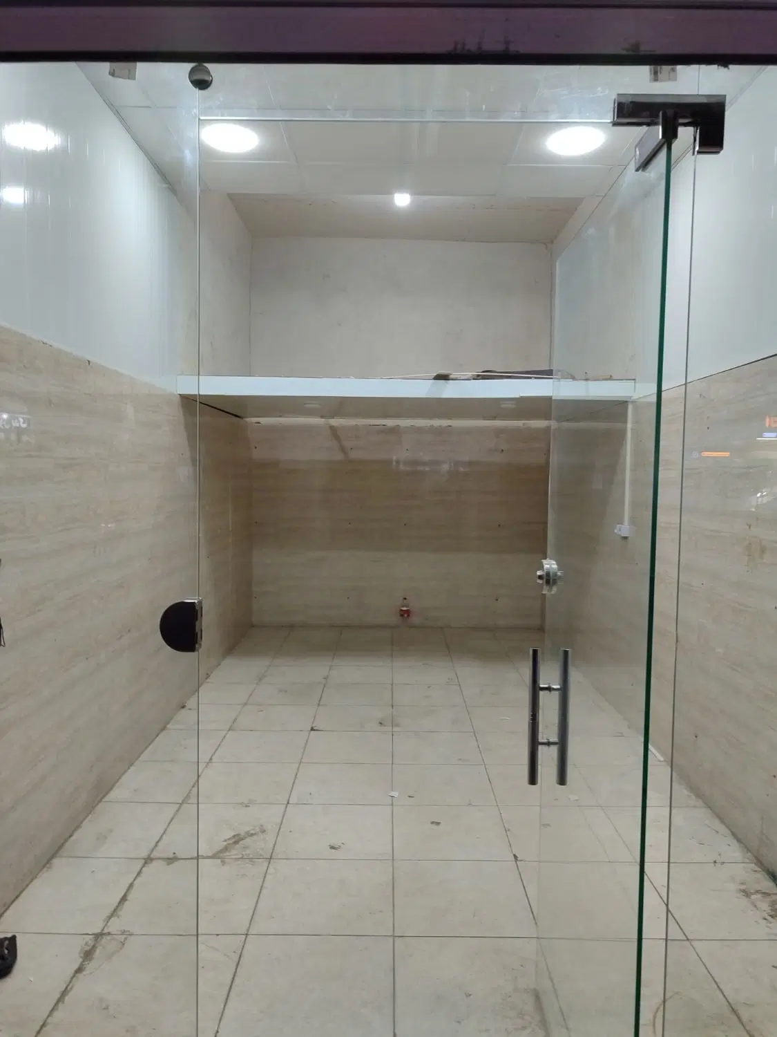 مغازه15متری خیابان الشهدا روبرو مدرسه