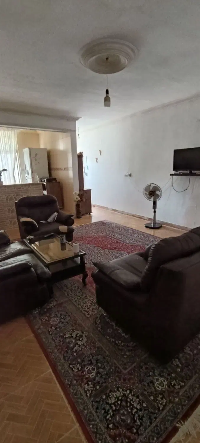 خانه ۷۵ متری راه جدا