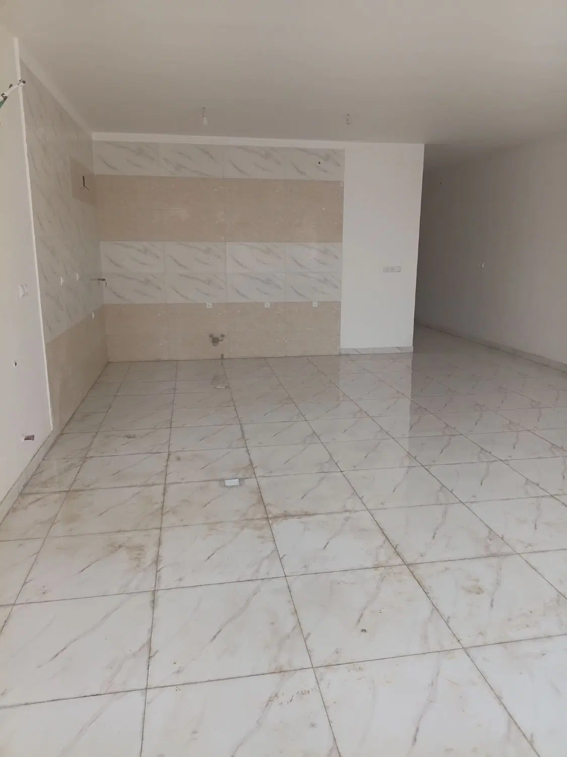منزل همکف دربست کلید نخورده