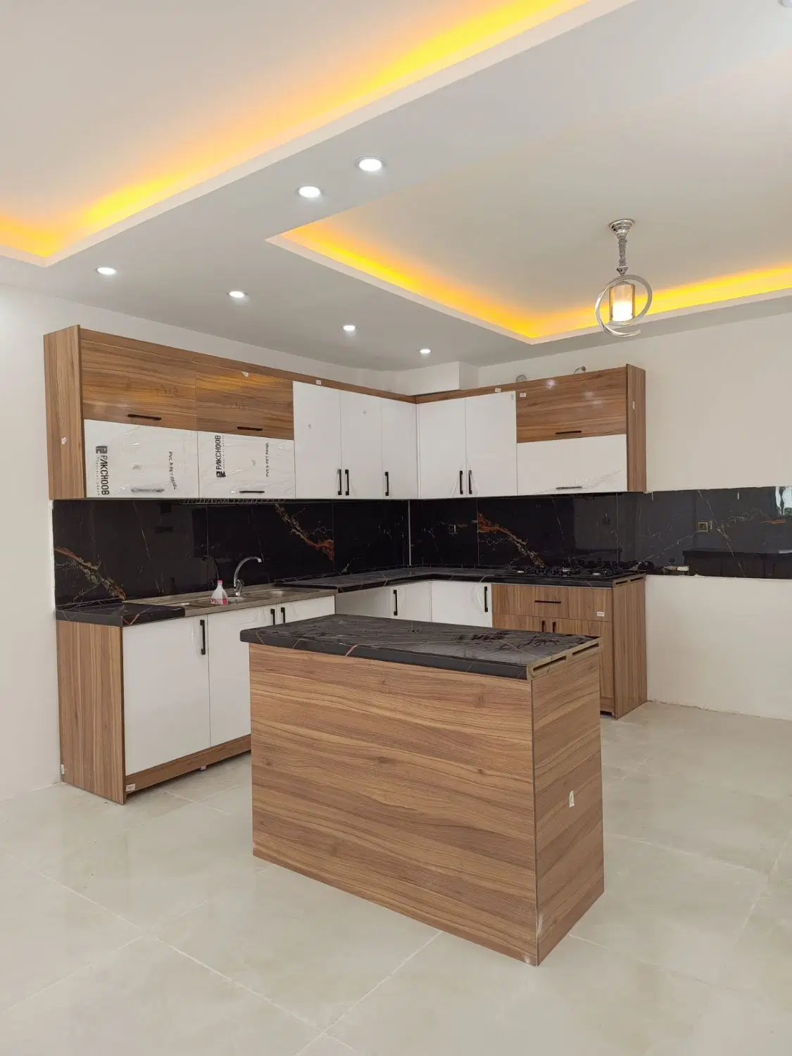 آپارتمان بلوار طبرسی جنوبی