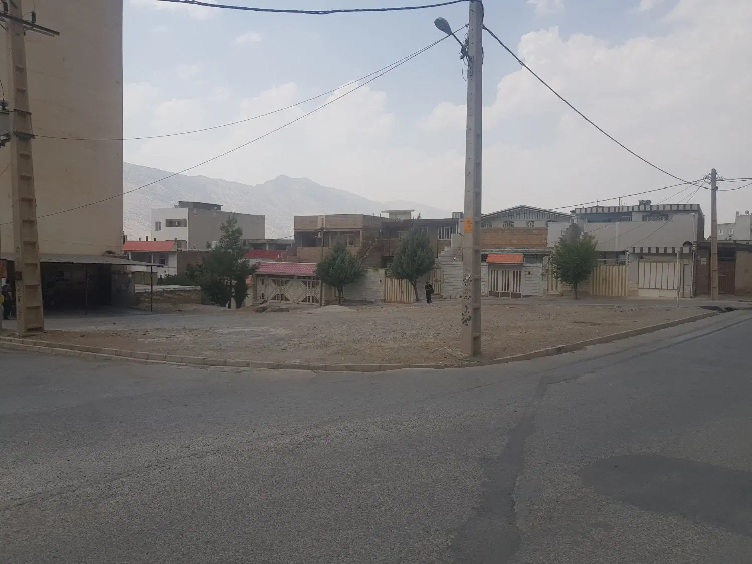 فروش زمین طلایی با سند تجاری میدان شمیران