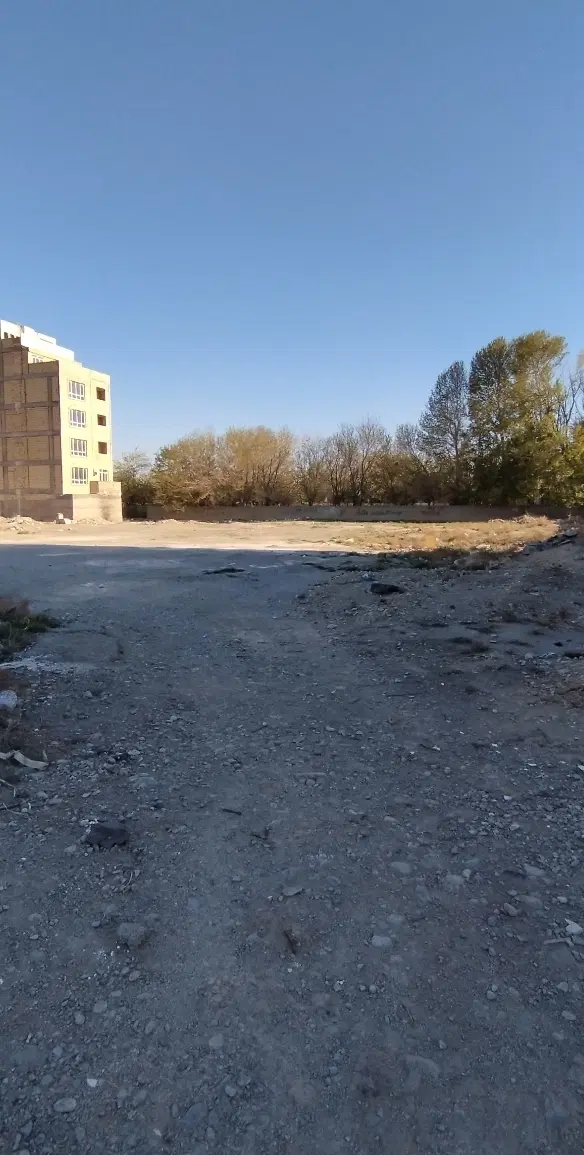 204 متر زمین مسکونی تجاری داخل بافت موقعیت عالی