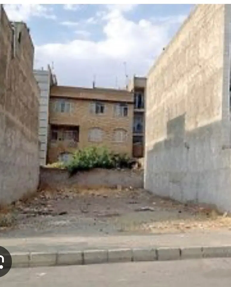 زمین درب حیاط در صفائیه