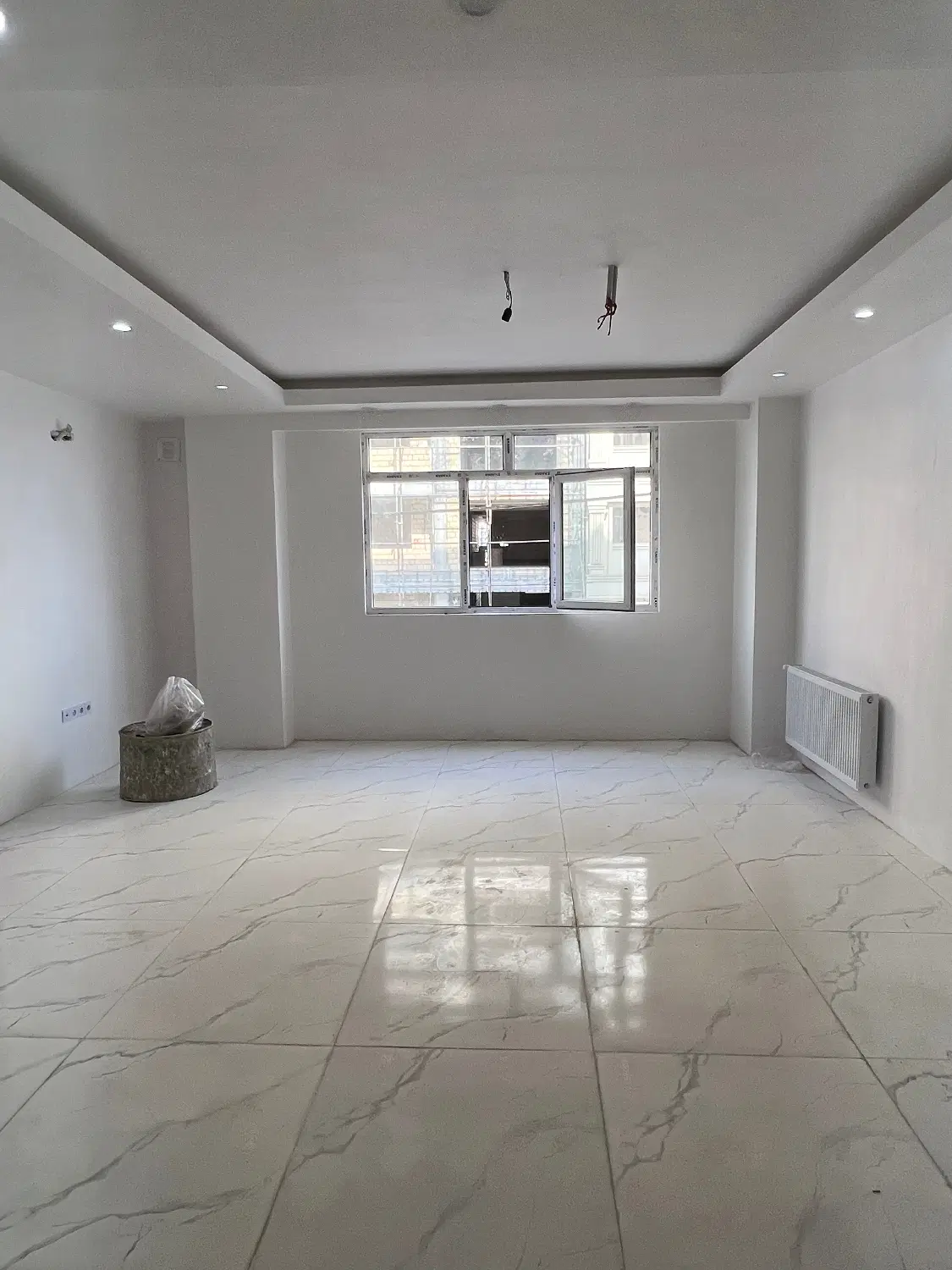 واحد ۸۰ متری_روبه نما_ساختمان کم جمعیت