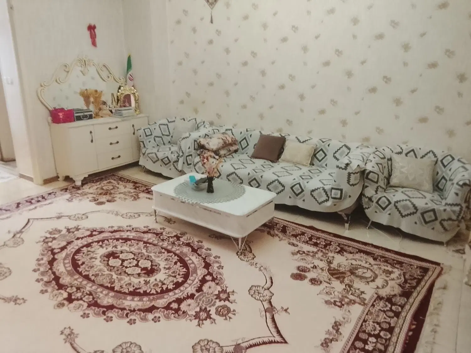 واحد ۵۲ متری خوش نقشه